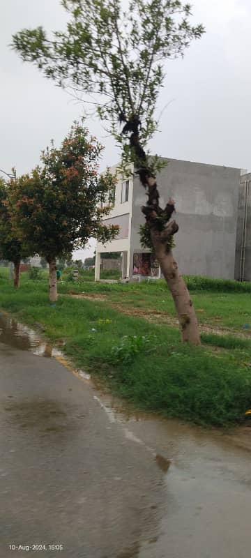 05 MARLA FACING PARK MOST BEAUTIFUL PRIME LOCATION RESIDENTIAL PLOT FOR SALE IN NEW LAHORE CITY PHASE 3 3