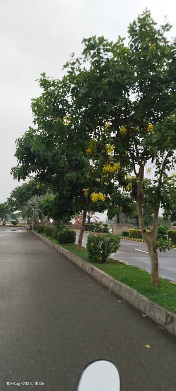 05 MARLA FACING PARK MOST BEAUTIFUL PRIME LOCATION RESIDENTIAL PLOT FOR SALE IN NEW LAHORE CITY PHASE 3 5