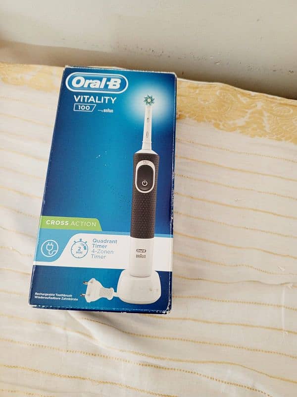 oral B virility 100 rechargeable electronic toothbrush 0