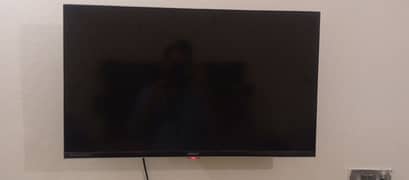 Orient Android LED 32 Inch Panel internally damage