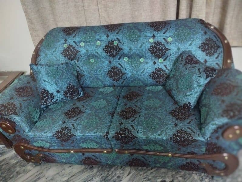 6 seater Good Condition sofa set 4