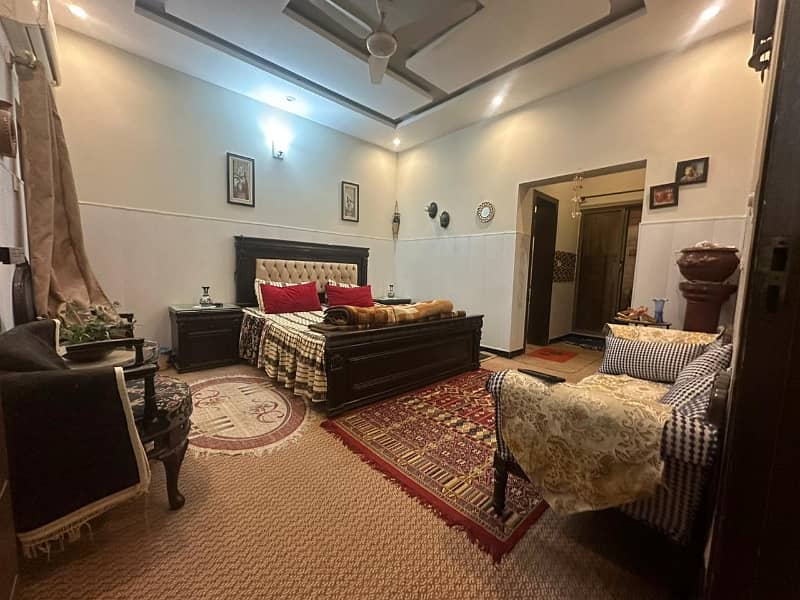 Brand New Beautiful House 10 Marla Ground Floor Very Prime Location 3