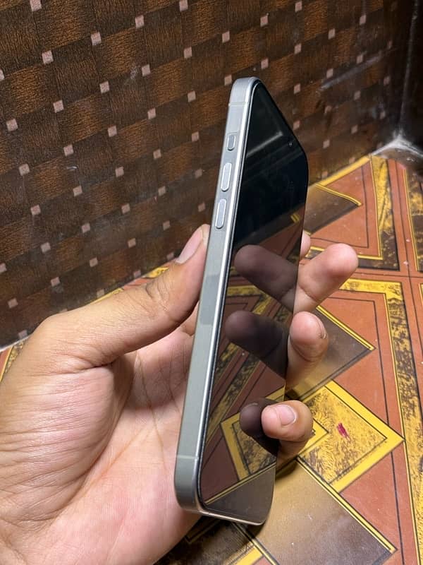 iphone 15 pro max pta 256gb 4