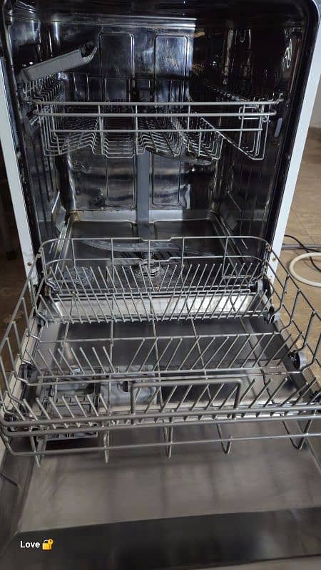 Samsung Dishwasher (used) for Sale 5