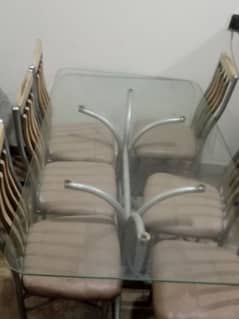 Dinning table for sale in lahore good condition