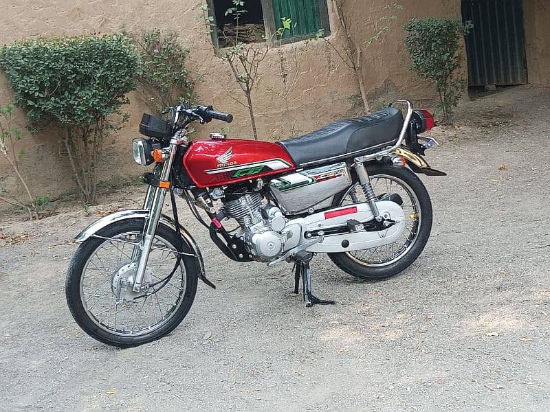 Honda cg 125 self start model 2023 condition 10/10 1