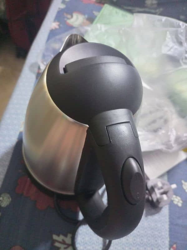 CLICK ON (Electric kettle) 3