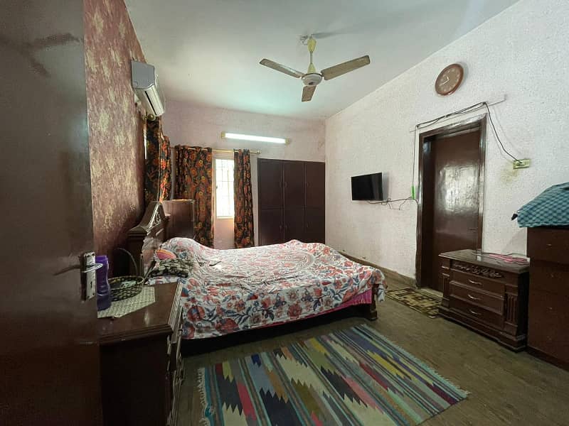 Well Maintained Single Storey 400 Sq Yard House Gulshan E Iqbal Karachi 3