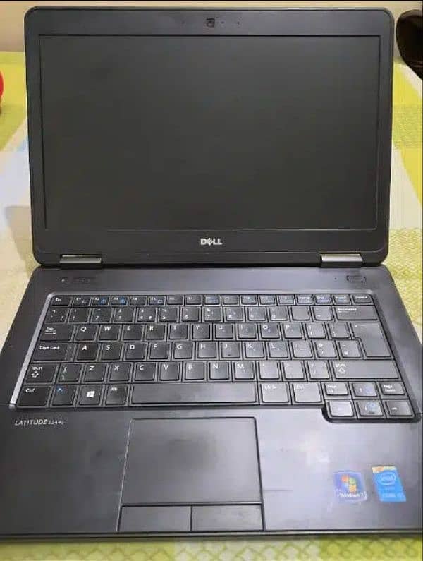 Dell E5540 laptop with charger 3