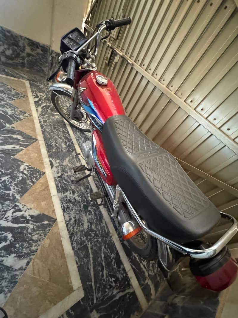 Honda CG 125 2024 3