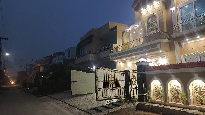 10 Marla Brand New Double Storey House Available For Sale Panjab Govt Phase 2 College Road Lahore 4