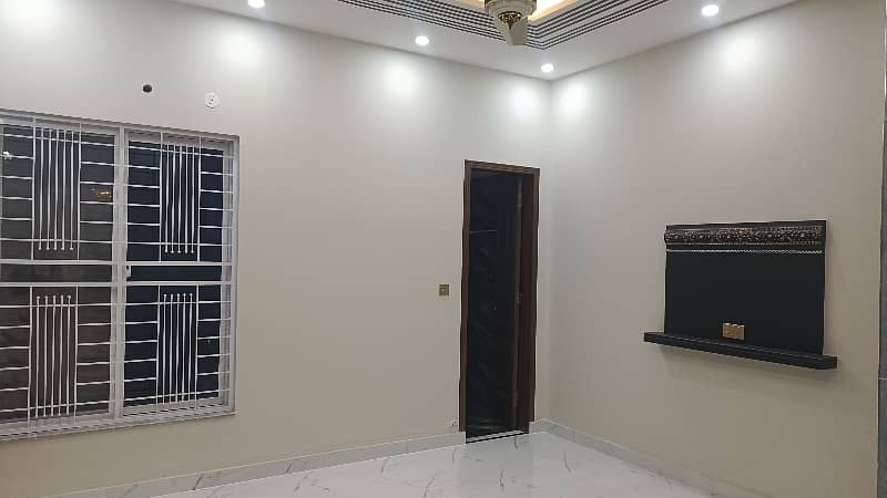 10 Marla Brand New Double Storey House Available For Sale Panjab Govt Phase 2 College Road Lahore 12