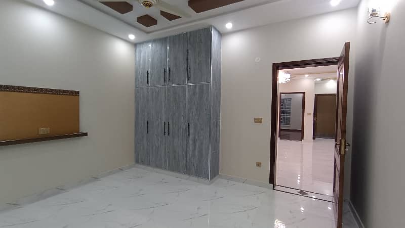 10 Marla Brand New Double Storey House Available For Sale Panjab Govt Phase 2 College Road Lahore 32