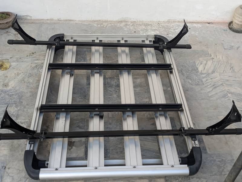 Universal Roof Rack 1