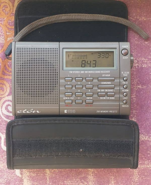 ETÓN E100 Digital Radio 4