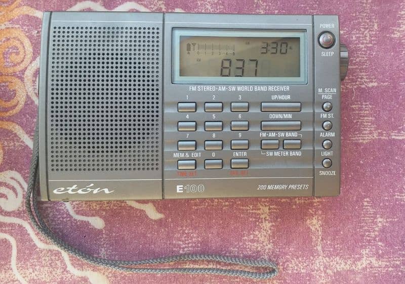 ETÓN E100 Digital Radio 5