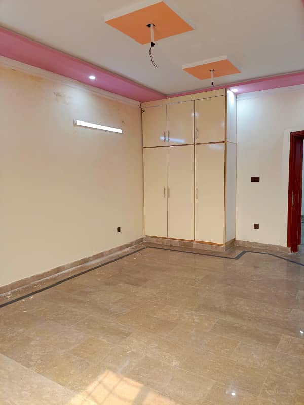 1 kanal upper portion for rent in valencia town lahore 1