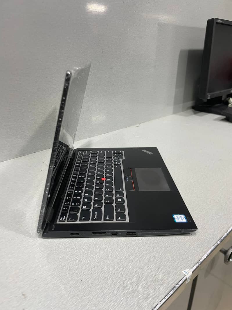 Lenovo ThinkPad 260 – Core i5 6th Gen | 8GB RAM | 256GB SSD 2