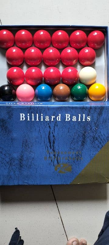 SNOOKER BALLS 1