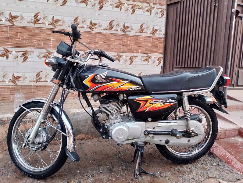 Honda CG 125 ( model 2021 ) 3