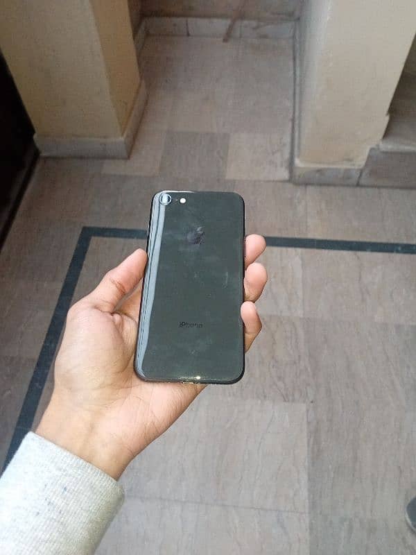 iPhone 8 for sale in good condition. 7