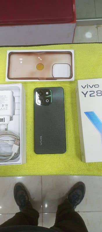 condition is 9.5/10 vivo y28 ram 8 rom 128 0