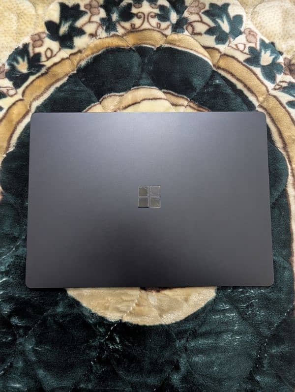 Microsoft Surface Laptop 4 || i7-11th Gen || 16/512 || 10/10 ||  2k 1