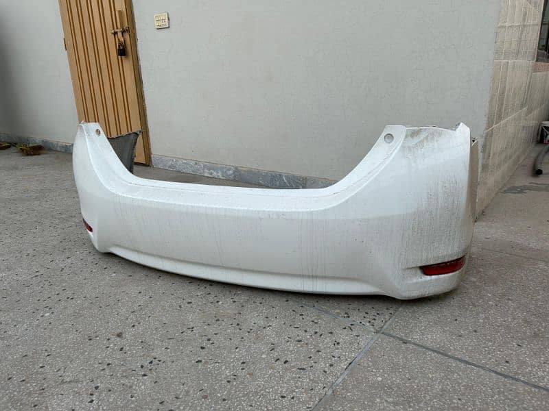 toyota corolla 2016 back bumper 0