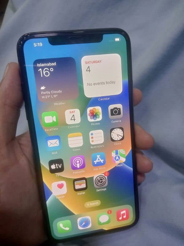 iphone 11 pro max. . . jv 1