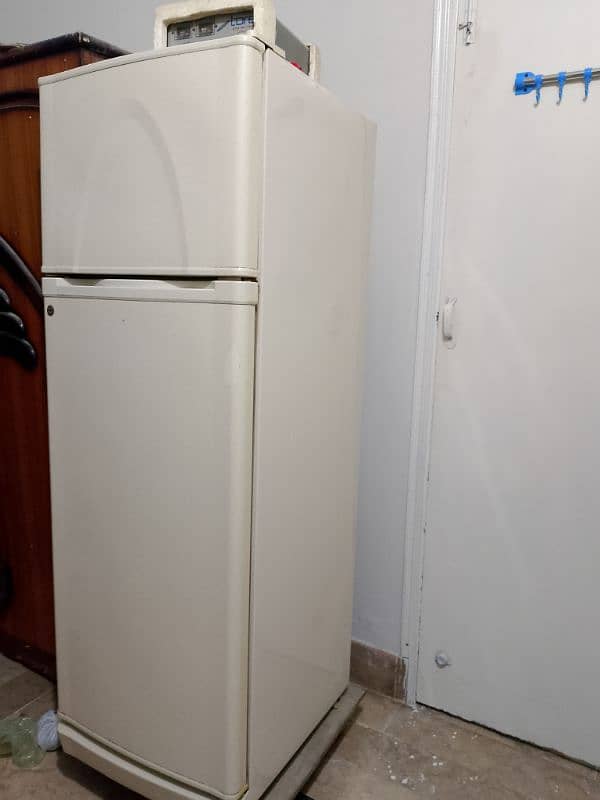 dawlance Fridge in new condition 10/ 10 condition 10