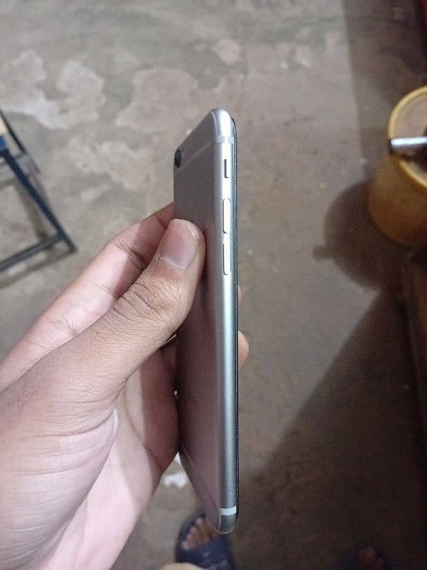 Iphone 6 Non PTA 4