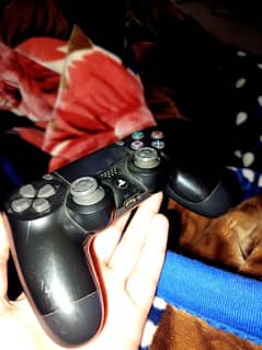 PS4 controller