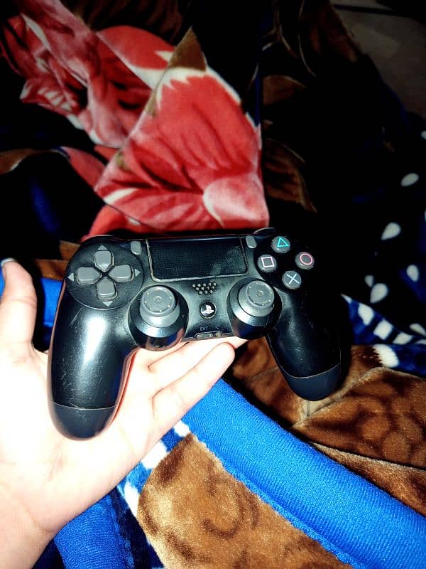 PS4 controller 1