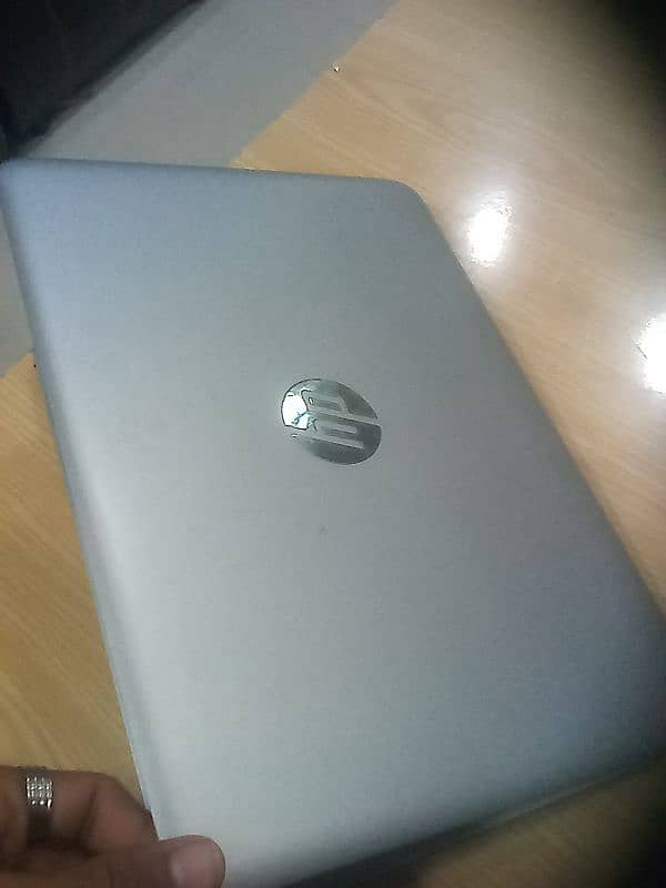 HP laptop 4