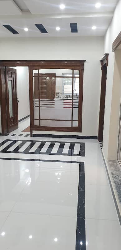 14 Marla House G 13 Islamabad Available 6 Bedroom Attach Washroom Reasonable Demand 20