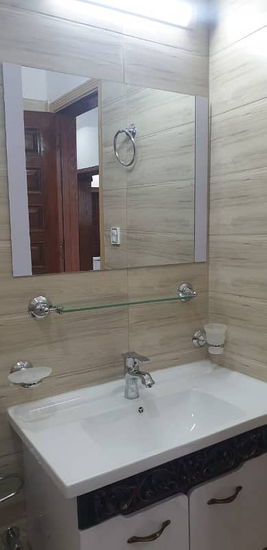 14 Marla House G 13 Islamabad Available 6 Bedroom Attach Washroom Reasonable Demand 26