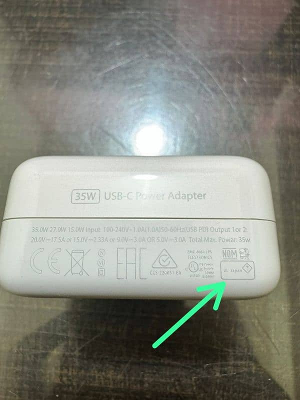 Iphone original charger 7