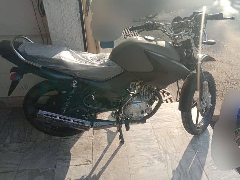 YAMAHA YBR-G-2025 0