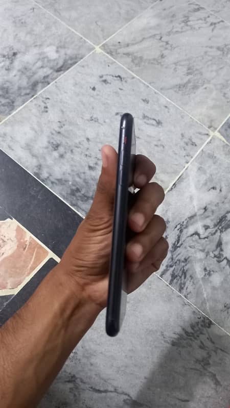 iphone xr 128 gb pta approved 2