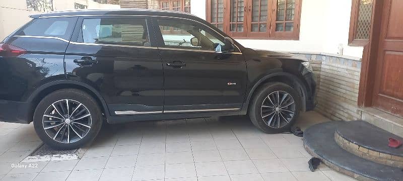 Proton X70 2023 Presium Variant 6