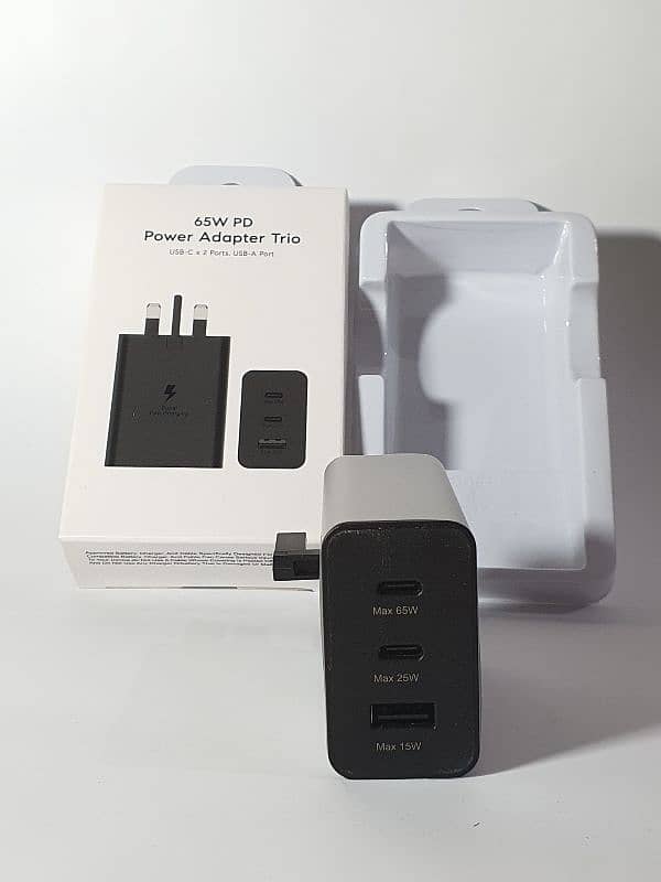 Samsung 65w Triple-Port Fast Charger 3