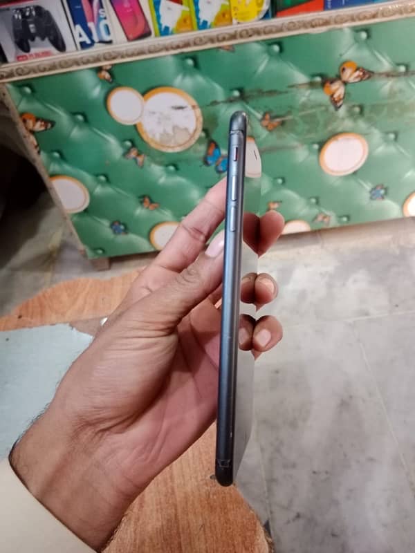 iphone 8 plus 64/Non PTA Battery 84 condition 10/10 0