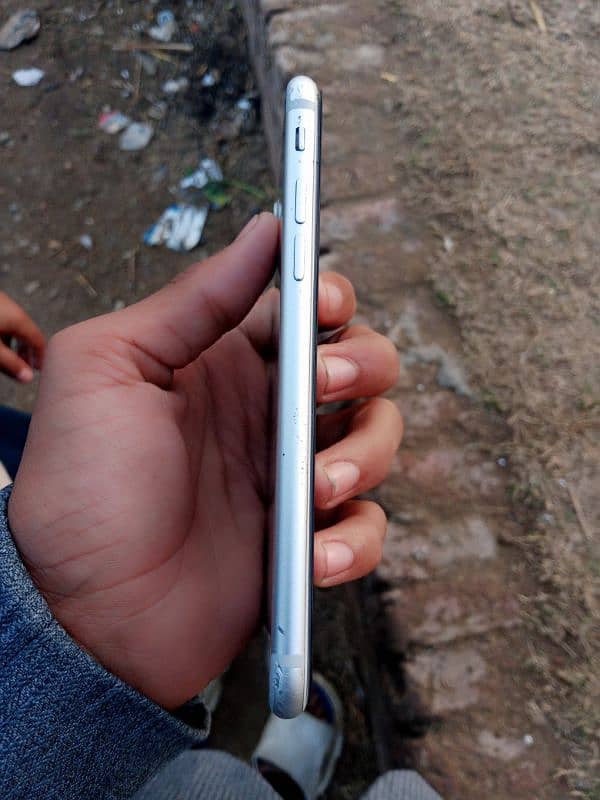 iphone 7 used 4