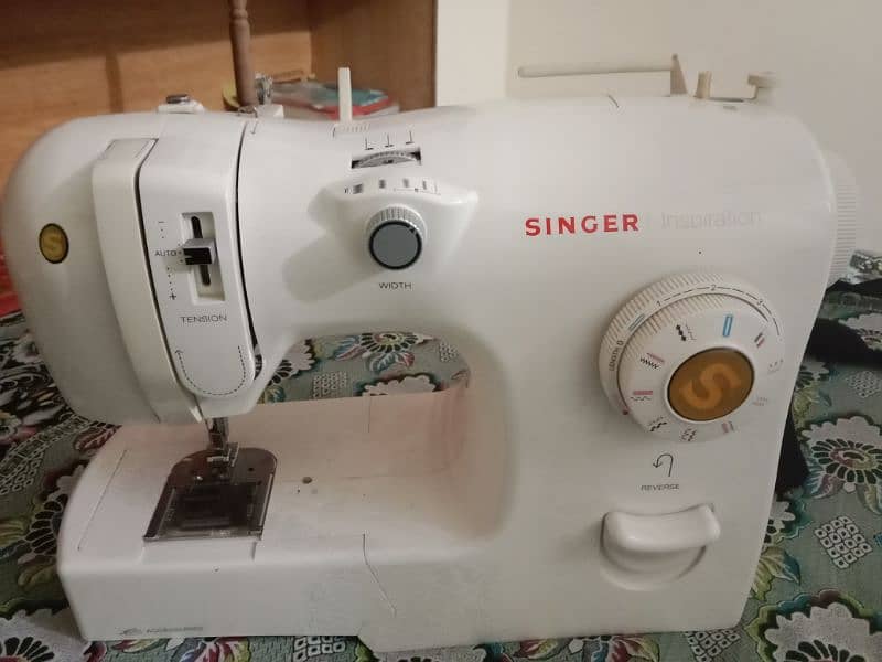 Automatic Singer sweeing Overlocking Machine 8