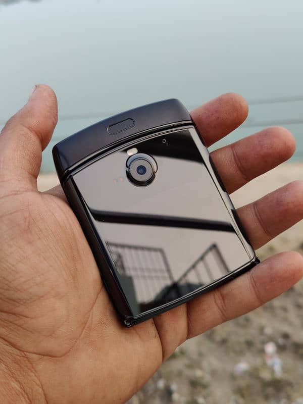 Motorola RAZR (NON PTA) 7