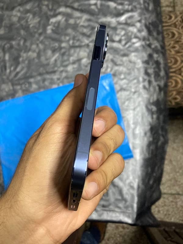 iphone 13 pro max (sierra blue),(84%Battery) 4