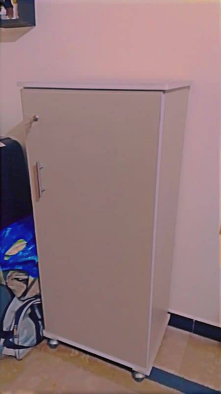 single moveable cupboard for sale 3