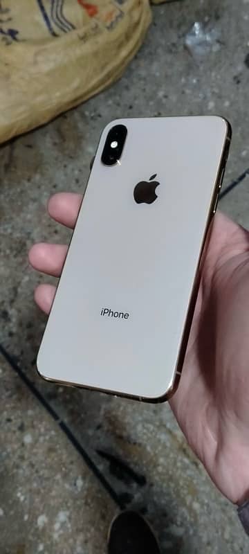 iphone xs 256GB PTA 1