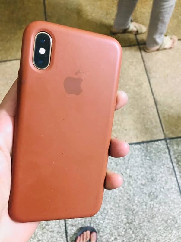 iphone xs 256GB PTA 5