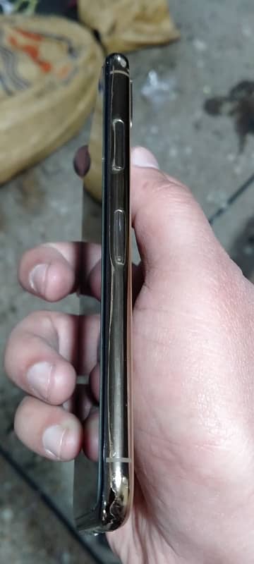 iphone xs 256GB PTA 8